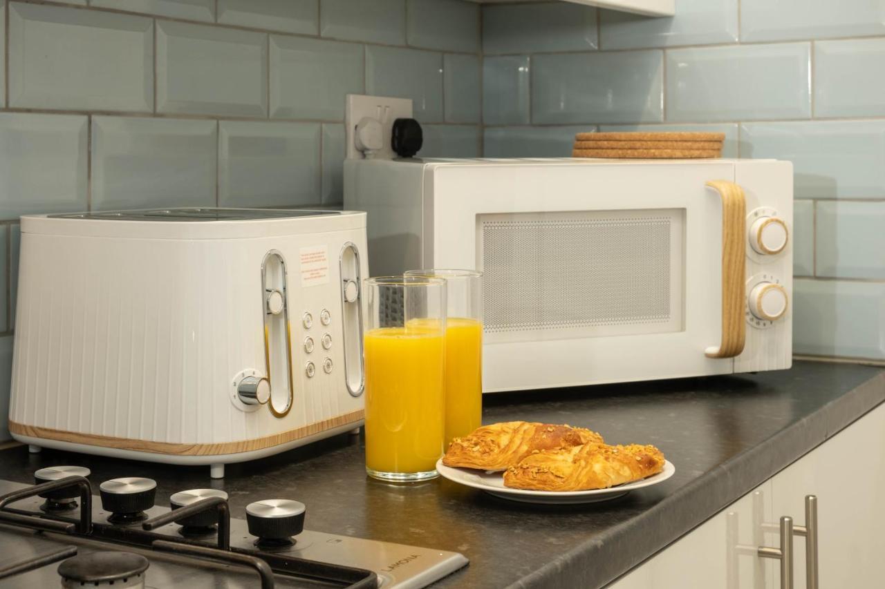 Eden House Villa Ковънтри Екстериор снимка