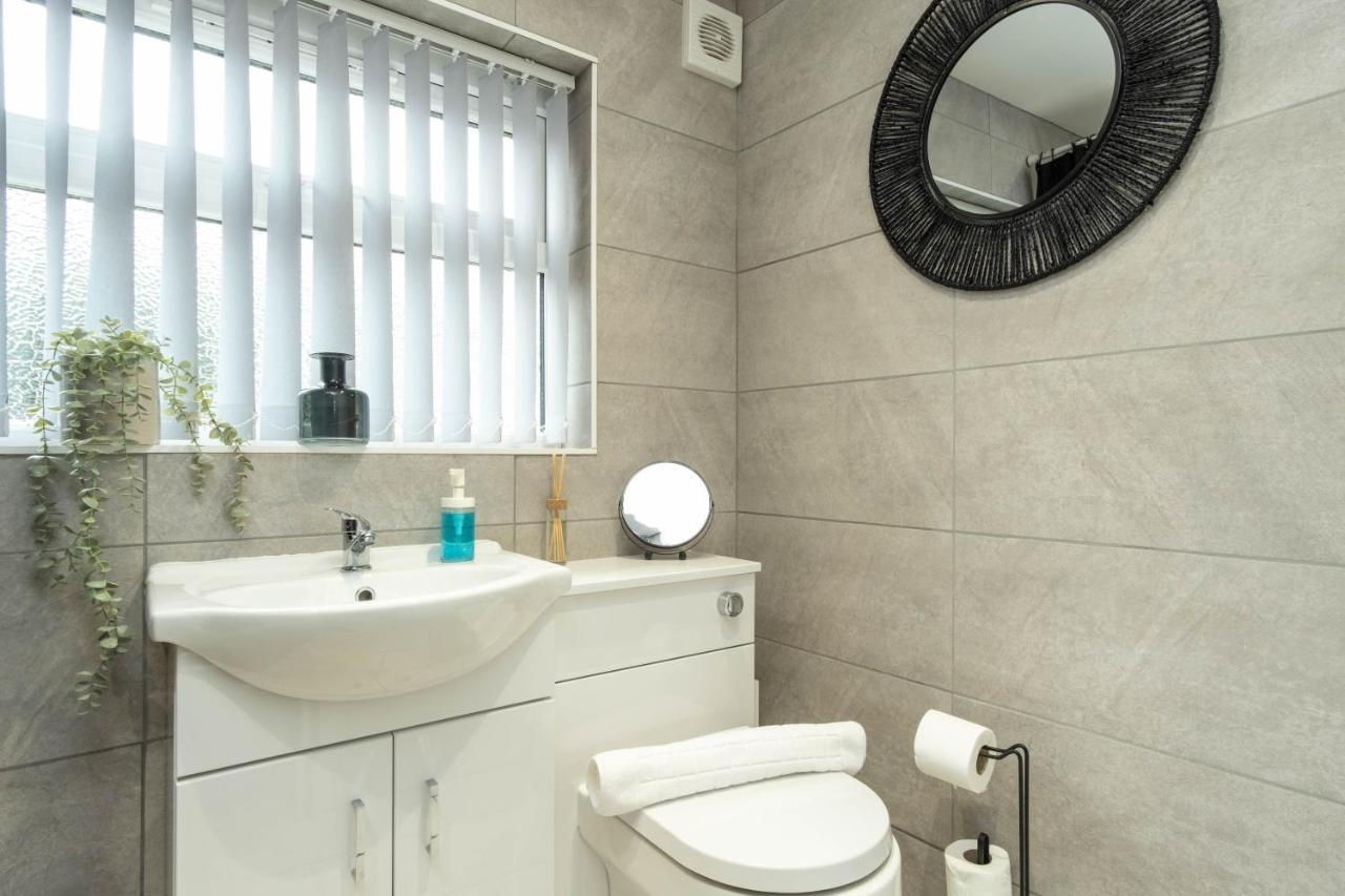Eden House Villa Ковънтри Екстериор снимка